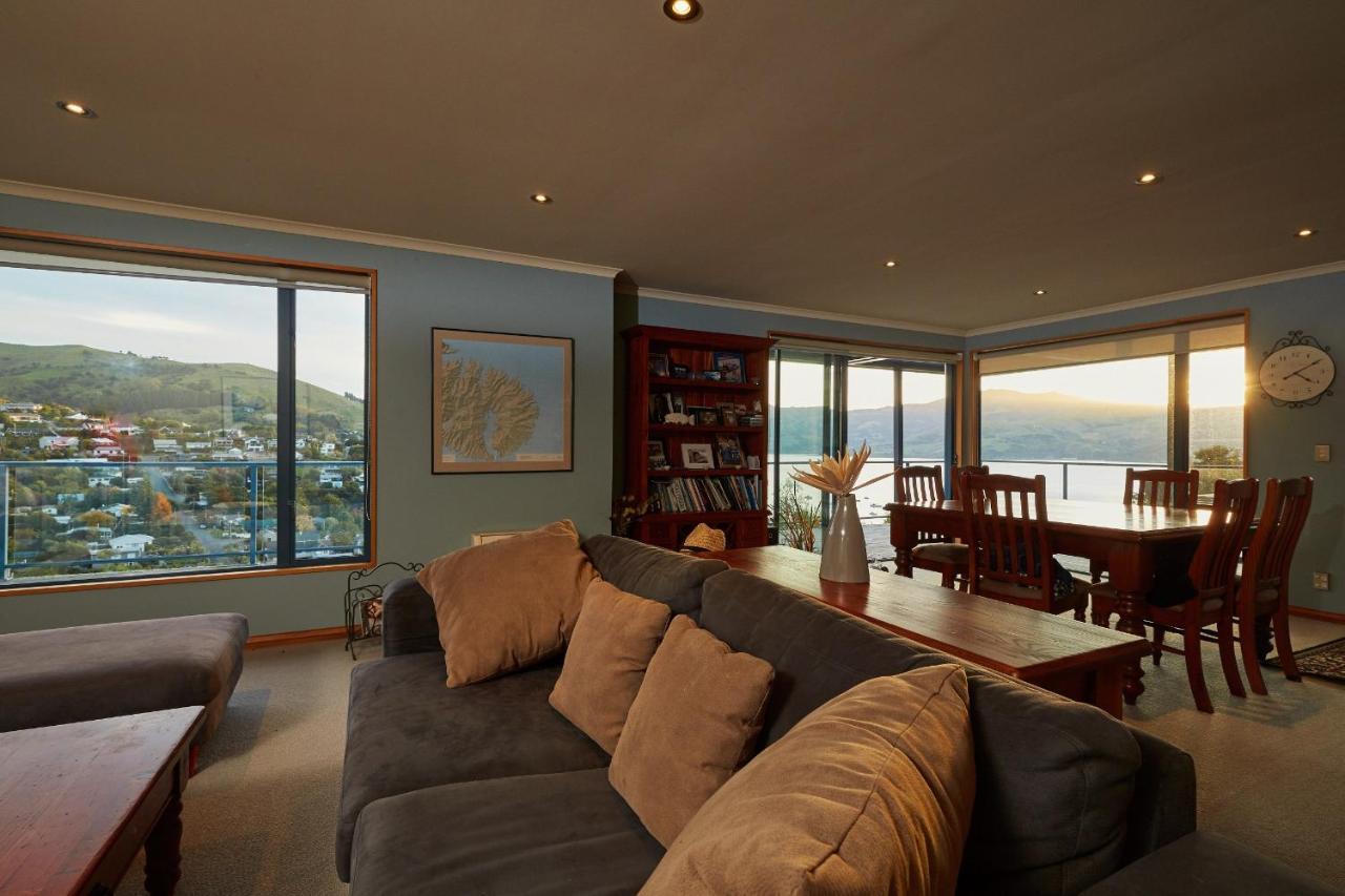 Akaroa Holiday Home Spacious And Quite With Stunning Harbour Views And Close To Town Eksteriør billede