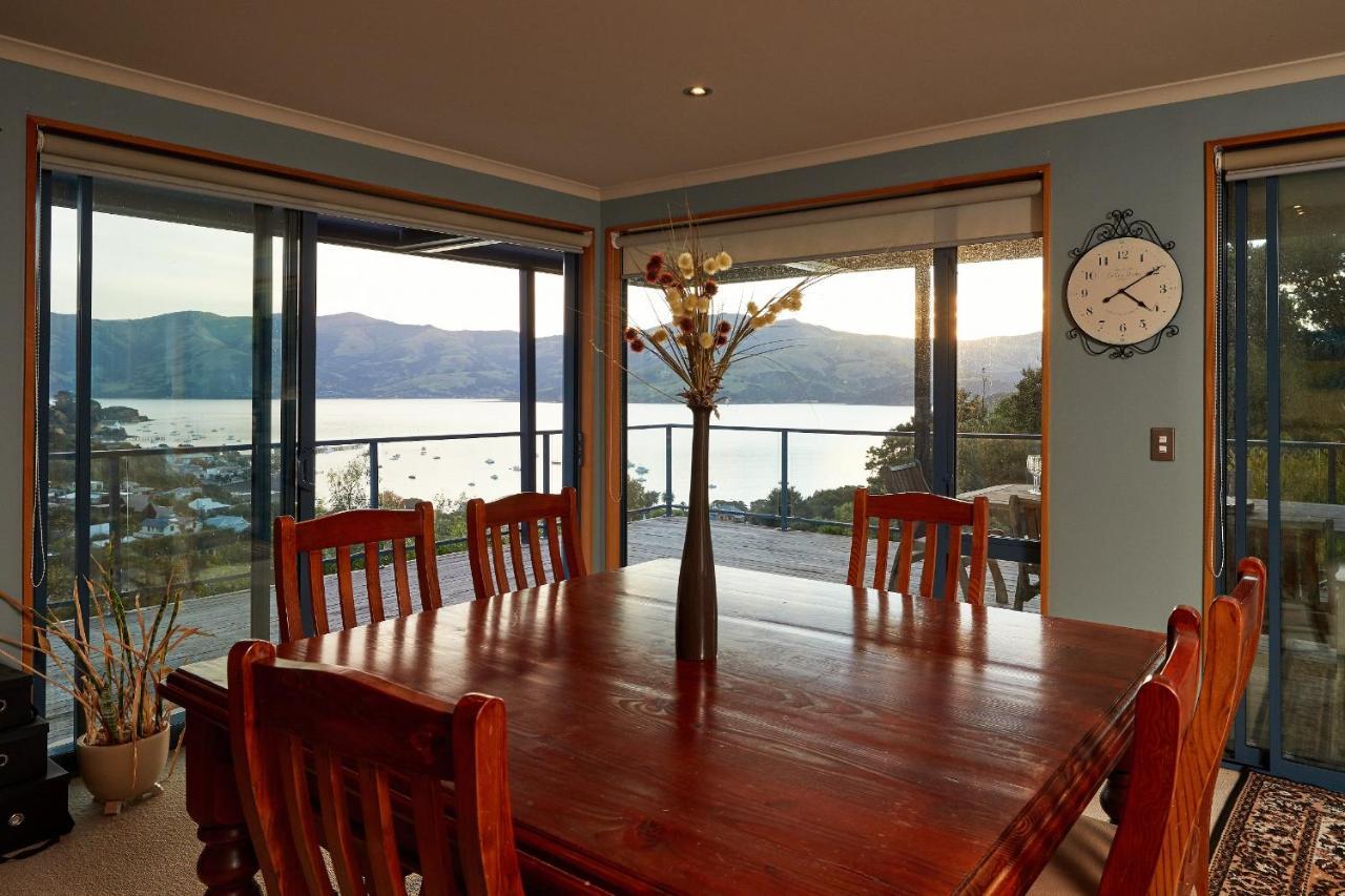 Akaroa Holiday Home Spacious And Quite With Stunning Harbour Views And Close To Town Eksteriør billede
